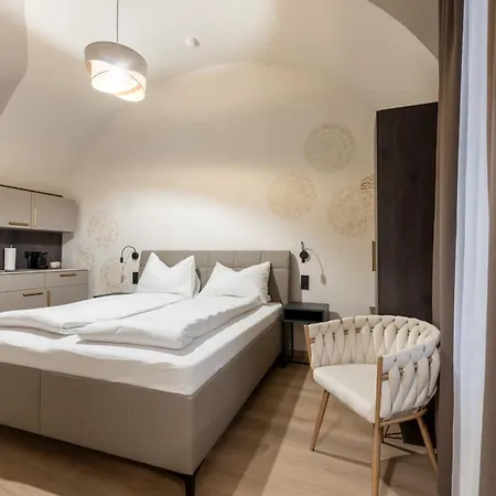 Lavilo Center Ξενοδοχείο με διαμερίσματα Γκρατς