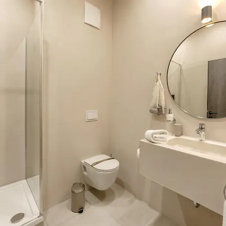 Lavilo Center Aparthotel 3*