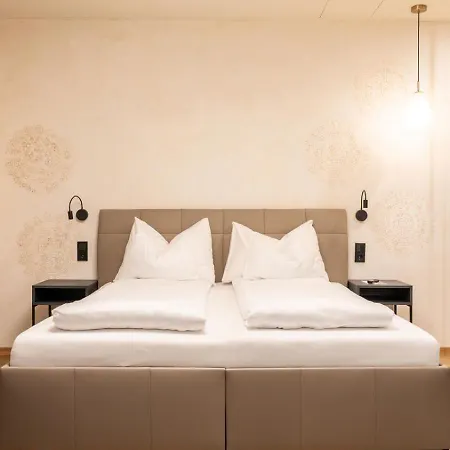 Lavilo Main Square Aparthotel Graz