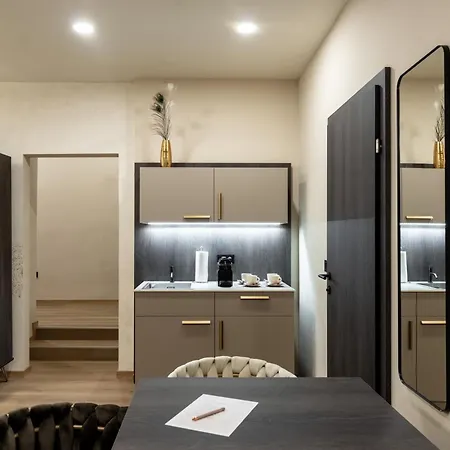 Lavilo Main Square 3* Graz