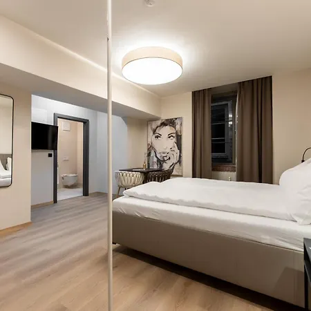 Lavilo Center Aparthotel 3*