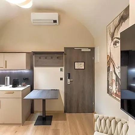 Lavilo Center Aparthotel
