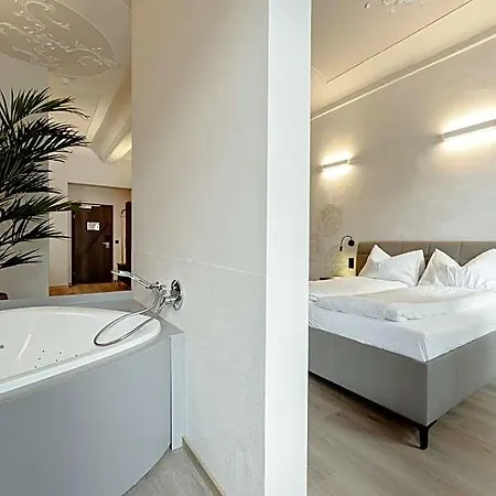Lavilo Center Aparthotel Graz
