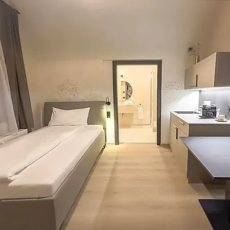 Lavilo Center 3*