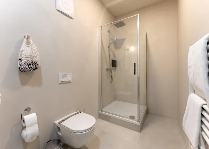 Ξενοδοχείο με διαμερίσματα Lavilo Center 3*